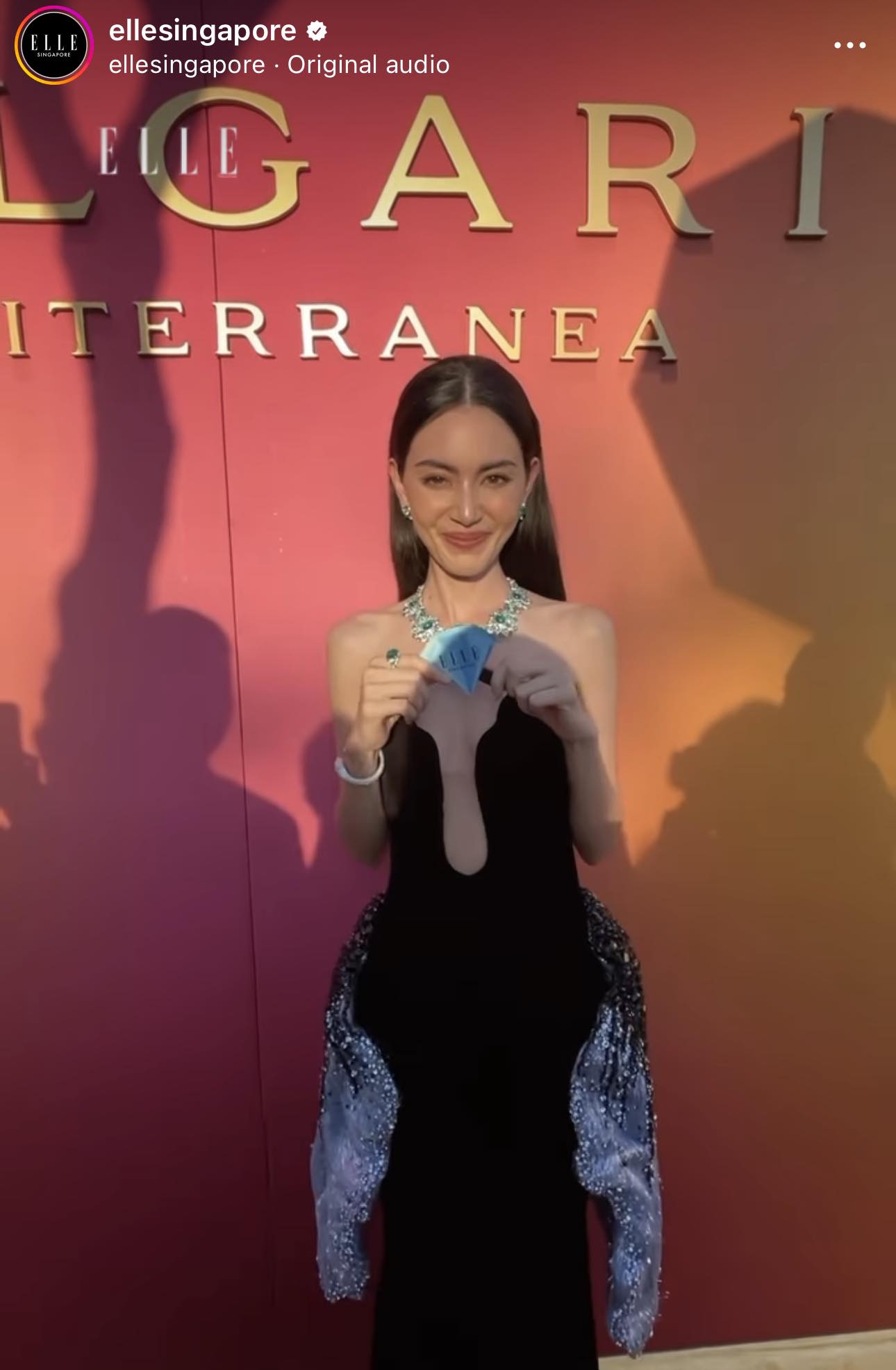 เผยลุคสวยหรู ใหม่ ดาวิกา ร่วมงานแฟชั่นโชว์ Bvlgari ที่ บาหลี