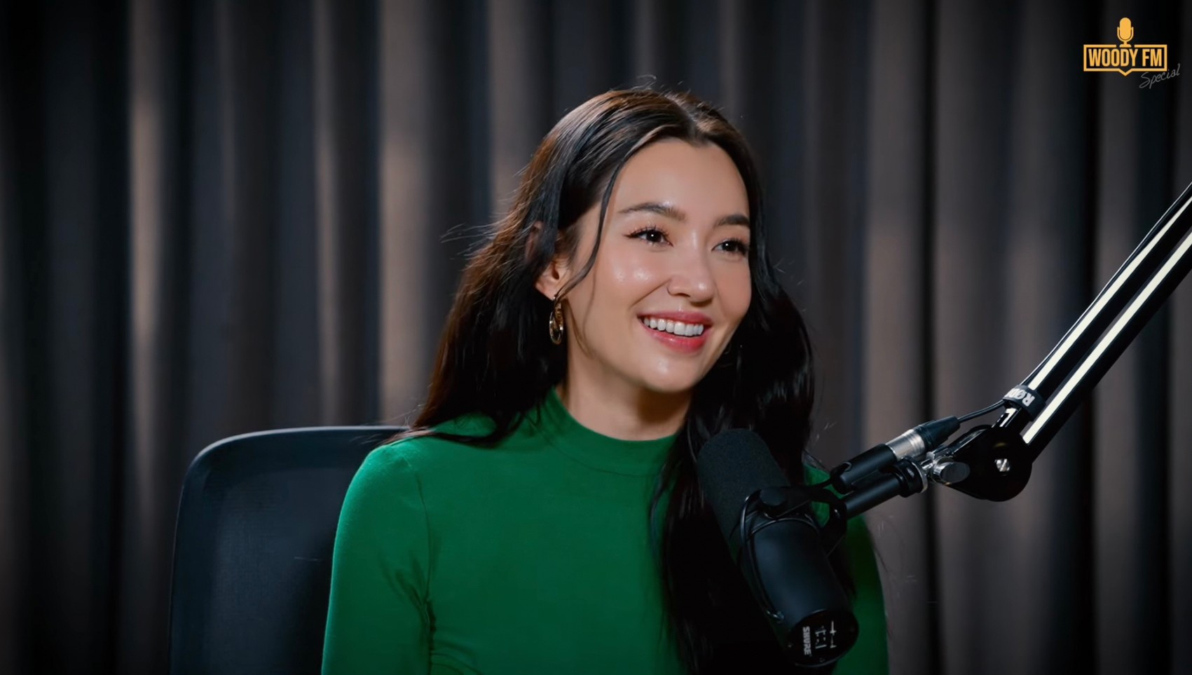 ความสุขที่สุดของ เบลล่า ชีวิตนี้ไม่จำเป็นต้องแต่งงาน? ความสุขที่สุดของ เบลล่า ชีวิตนี้ไม่จำเป็นต้องแต่งงาน?