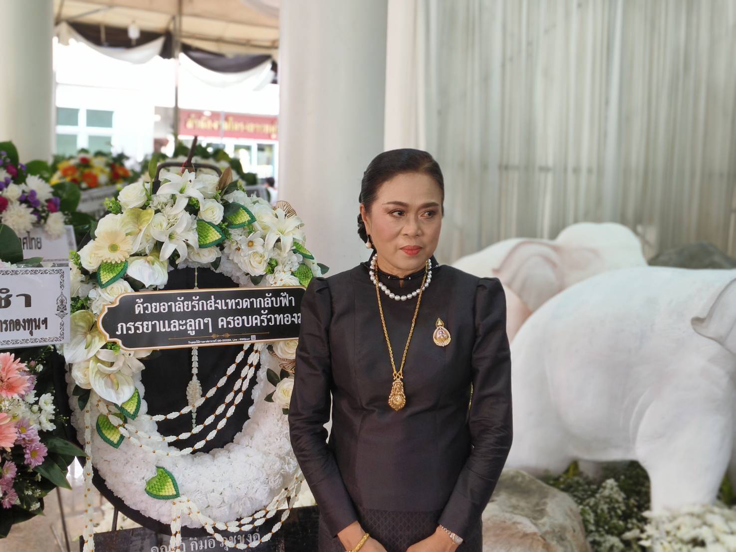 ครูปุ้ม ศศิวิมล หลั่งน้ำตาเผยถึงการสูญเสียคู่ชีวิต ครูชลธี ธารทอง ยอมให้อภัยเรื่องในอดีตหมดแล้ว 