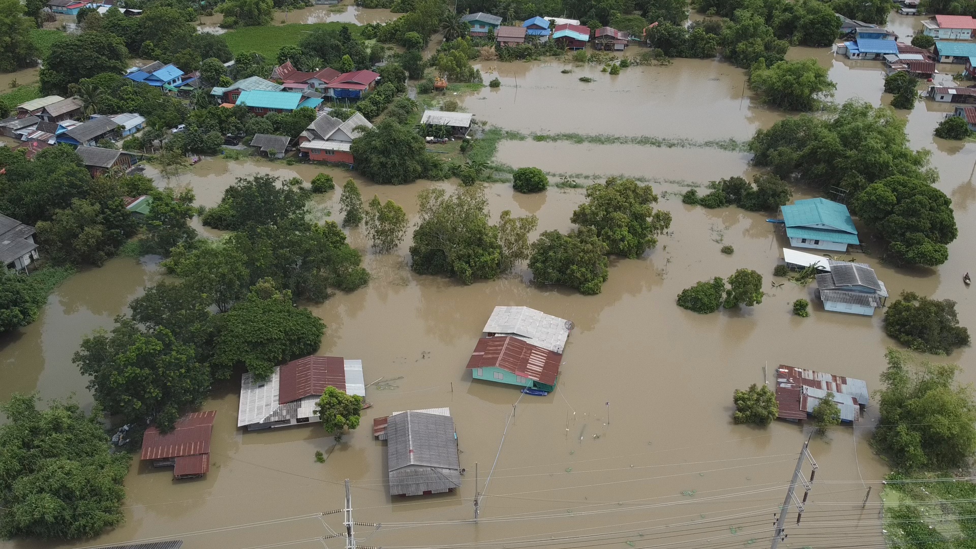 สถานการณ์น้ำท่วมอยุธยา 10 อำเภอ กว่า 31,000 ครัวเรือนเดือดร้อนหนัก