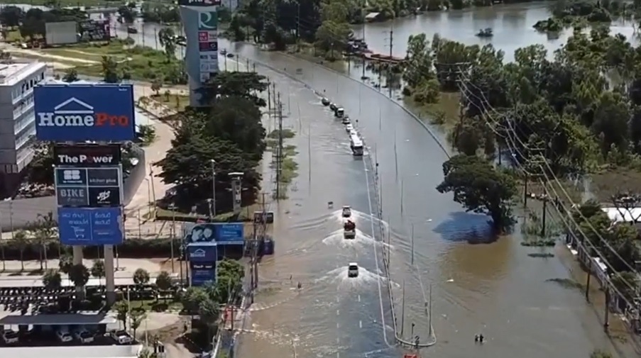 อุบลฯน้ำท่วมหนัก! สั่งปิดถนนสายหลัก หลังแม่น้ำมูลทะลัก