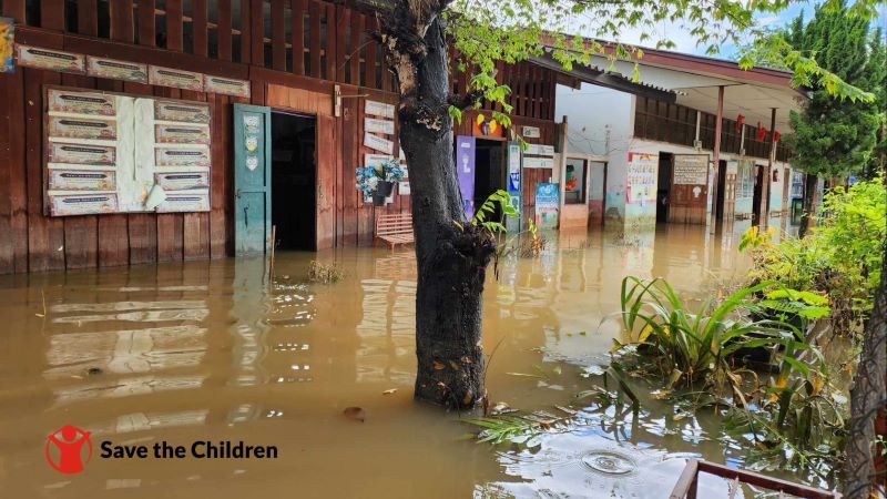 เร่งช่วยโรงเรียนหลายพันแห่งได้รับผลกระทบน้ำท่วม เร่งช่วยโรงเรียนหลายพันแห่งได้รับผลกระทบน้ำท่วม