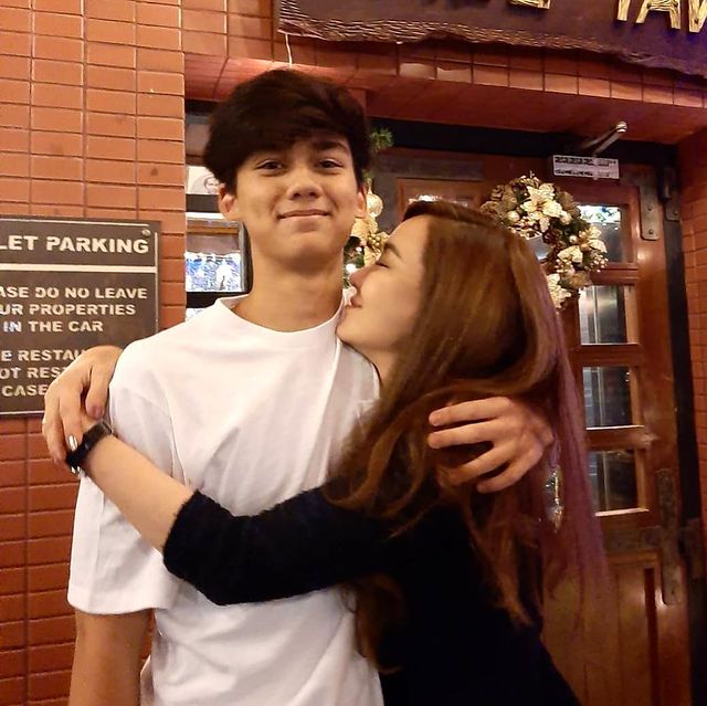  เปิดวาร์ป “น้องทิกเกอร์” ลูกชาย “นิโคล” หล่อเข้มหุ่นดีในวัย 16 ปี จน “แมว จิรศักดิ์” ยังงง สาวๆแห่เรียกพ่อ 