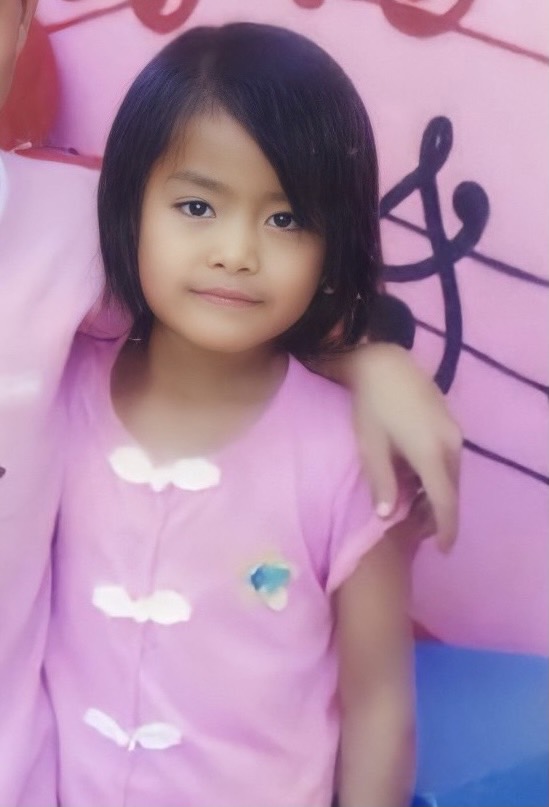 ใครเป็นใคร?! ย้อนดูรูปวัยเด็กของศิลปินคนดัง!! ใครเป็นใคร?! ย้อนดูรูปวัยเด็กของศิลปินคนดัง!!