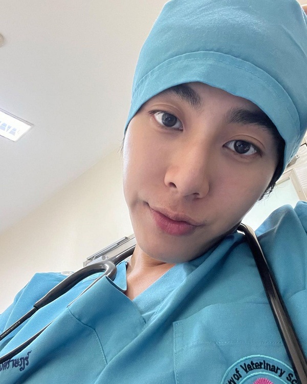 “มิกซ์” เผยได้กำไลเฉียดแสน จาก “เอิร์ธ” ฟุ้งเตรียมเรียกว่าที่คุณหมอได้เลย (มีคลิป)