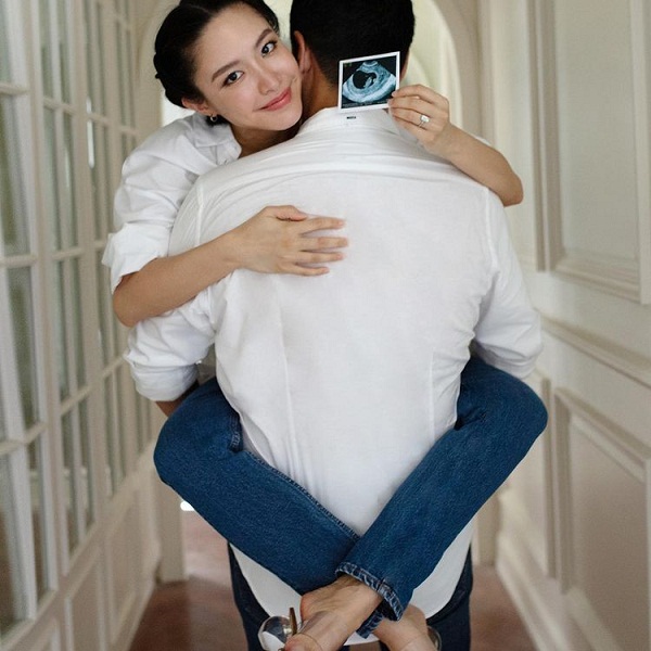 น้ำชา ชีรณัฐ ดีใจ เฉลยเพศลูกคนแรก เป็นเพศชาย (มีคลิป) น้ำชา ชีรณัฐ ดีใจ เฉลยเพศลูกคนแรก เป็นเพศชาย (มีคลิป)