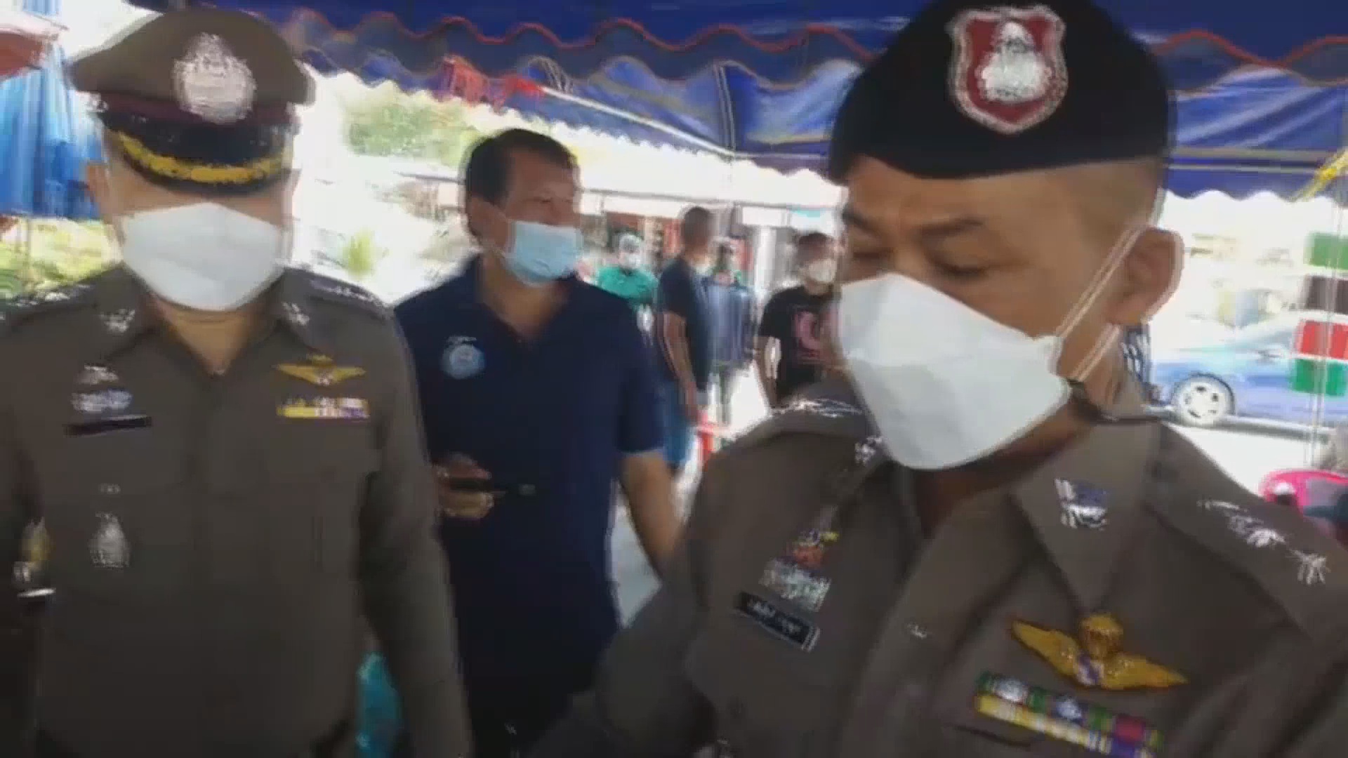 ม็อบปิดวัดบางคลาน-ผู้ว่าพิจิตรสั่งทำผิดดำเนินคดีทันที ม็อบปิดวัดบางคลาน-ผู้ว่าพิจิตรสั่งทำผิดดำเนินคดีทันที