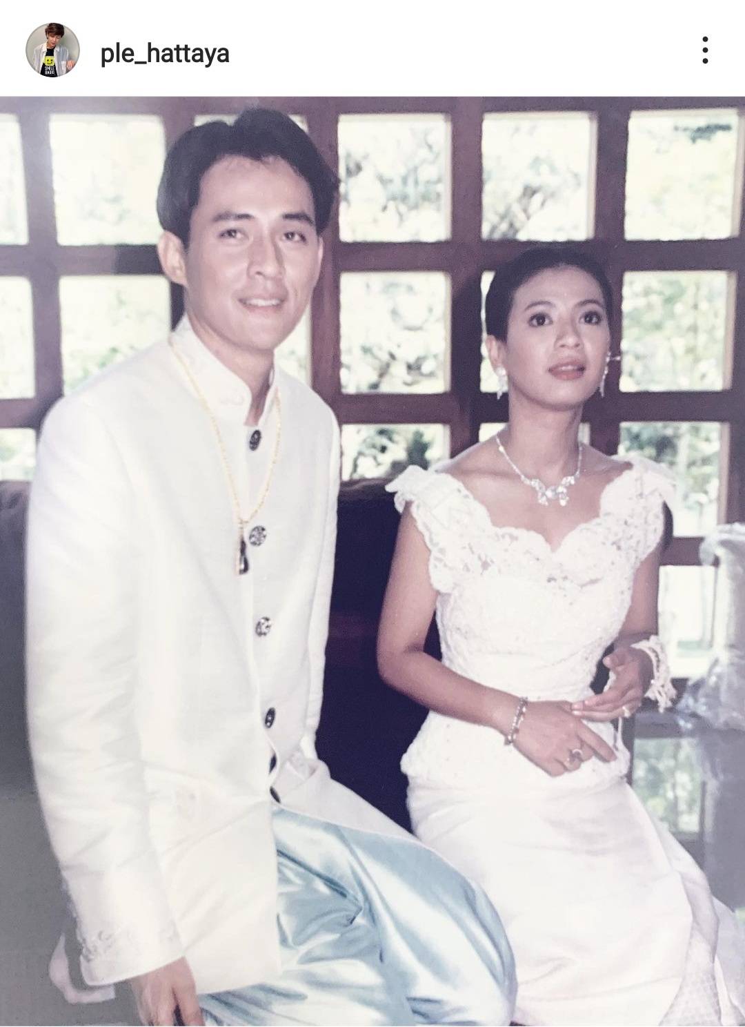 29 ปี รักนี้ไม่เปลี่ยนแปลง เปิ้ล หัทยา โพสต์ข้อความถึง ตั้ว ศรัณยู 29 ปี รักนี้ไม่เปลี่ยนแปลง เปิ้ล หัทยา โพสต์ข้อความถึง ตั้ว ศรัณยู