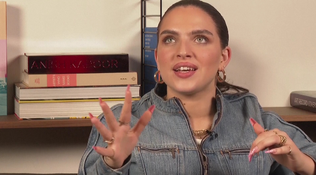  “Mae Muller” ตัวแทนประเทศอังกฤษหวังได้อันดับสูง ใน  “Eurovision 2023”