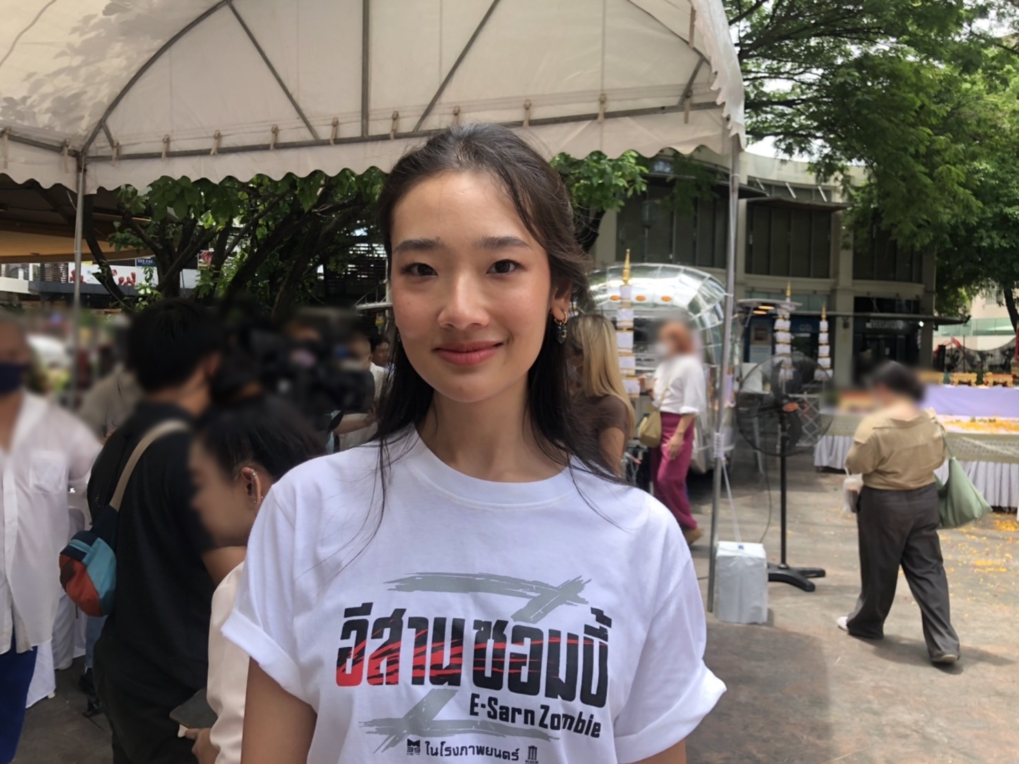 ออกแบบ ชุติมณฑน์  ยิ้มแก้มปริงานเริ่มกลับมาอีกครั้ง!!