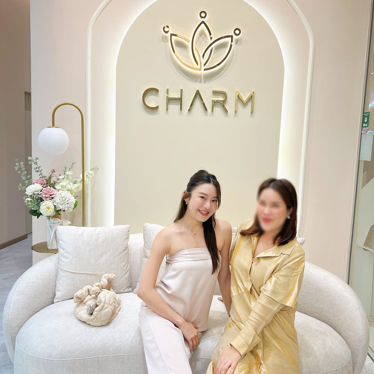 จับโป๊ะ! สงกรานต์ ควง มายด์ พบคุณหมอเสริมความสวยหล่อ ด้วยกัน