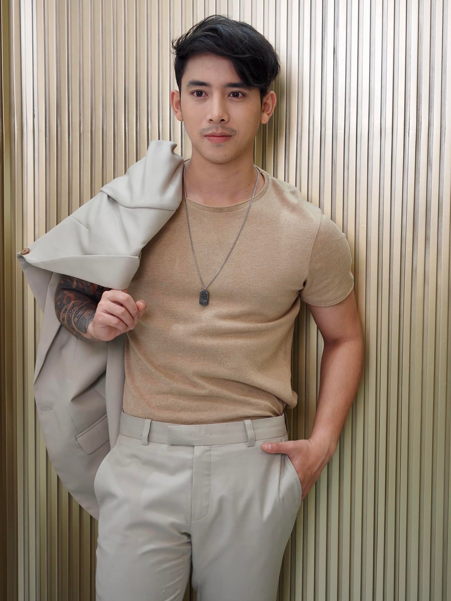 เบิ้ล ปทุมราช โพสต์ฟาดฝากถึง นักร้อง ช. ติดต่อกลับด่วน!! 