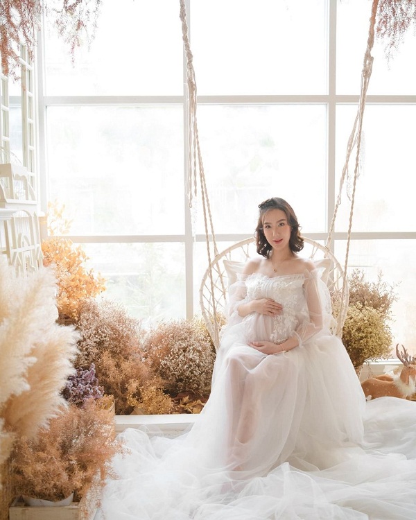  “เชอรีน” ฟาดกลับชาวเน็ต หลังถูกแซะเรื่องท้อง (มีคลิป)