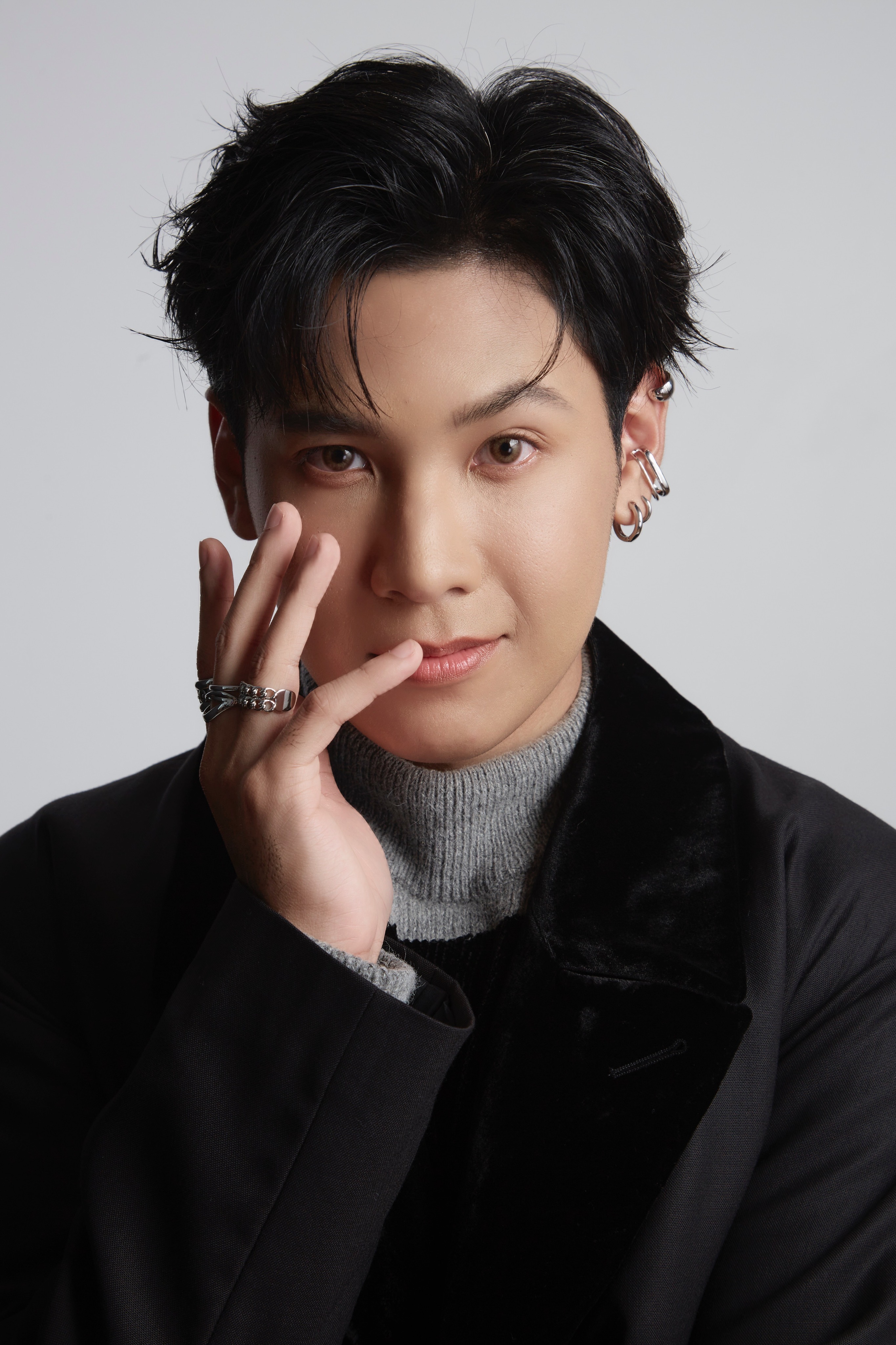 สุดพิเศษ! “สิงโต-ปราชญา” ปล่อยปฏิทินแฟชั่น รับปี 2022 สุดพิเศษ! “สิงโต-ปราชญา” ปล่อยปฏิทินแฟชั่น รับปี 2022