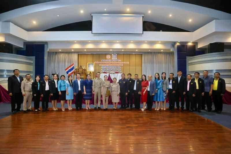 อบจ.โคราช เปิดโครงการ รร.ต้นเเบบคาร์บอนต่ำ หวังรักษาสิ่งเเวดล้อมให้ยั่งยืน อบจ.โคราช เปิดโครงการ รร.ต้นเเบบคาร์บอนต่ำ หวังรักษาสิ่งเเวดล้อมให้ยั่งยืน