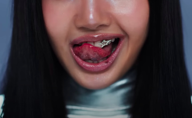 เปิดคำคอมเมนต์ MV ROCKSTAR เพลงใหม่ ลิซ่า ปังขั้นสุด เปิดคำคอมเมนต์ MV ROCKSTAR เพลงใหม่ ลิซ่า ปังขั้นสุด