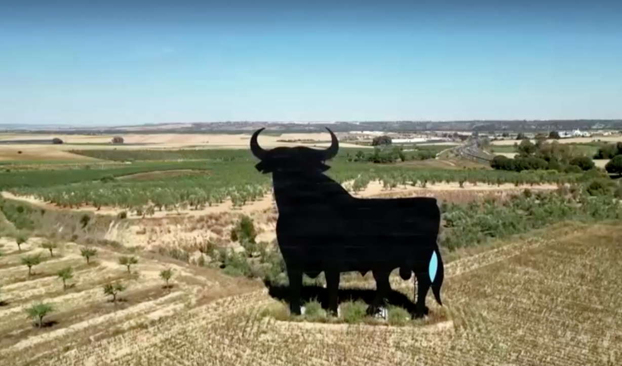 ครม.สเปนมีมติ! ห้ามทำงานกลางแดด หลังร้อนจัดอุณหภูมิพุ่ง 39 องศาฯ ครม.สเปนมีมติ! ห้ามทำงานกลางแดด หลังร้อนจัดอุณหภูมิพุ่ง 39 องศาฯ