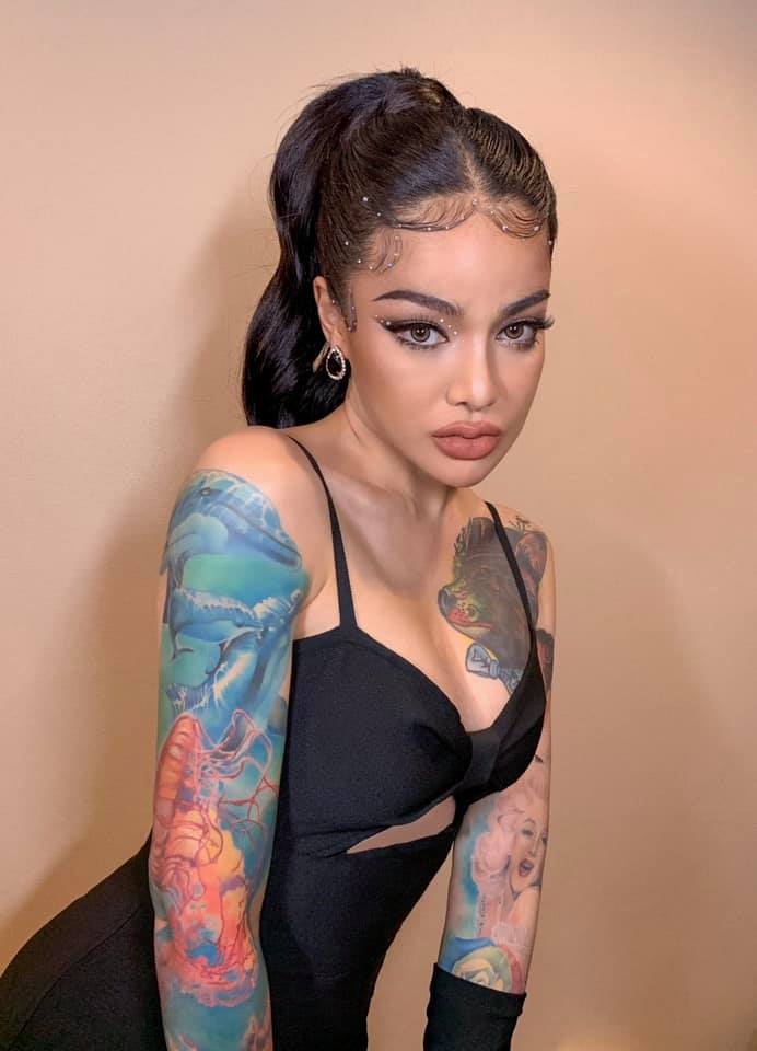 เคลื่อนไหวแล้ว!! ปมลูกค้าเจอบราวนี่ขึ้นรา พิมรี่พาย ยินดีขอโทษลูกค้าพร้อมชดใช้ค่าเสียหาย เคลื่อนไหวแล้ว!! ปมลูกค้าเจอบราวนี่ขึ้นรา พิมรี่พาย ยินดีขอโทษลูกค้าพร้อมชดใช้ค่าเสียหาย