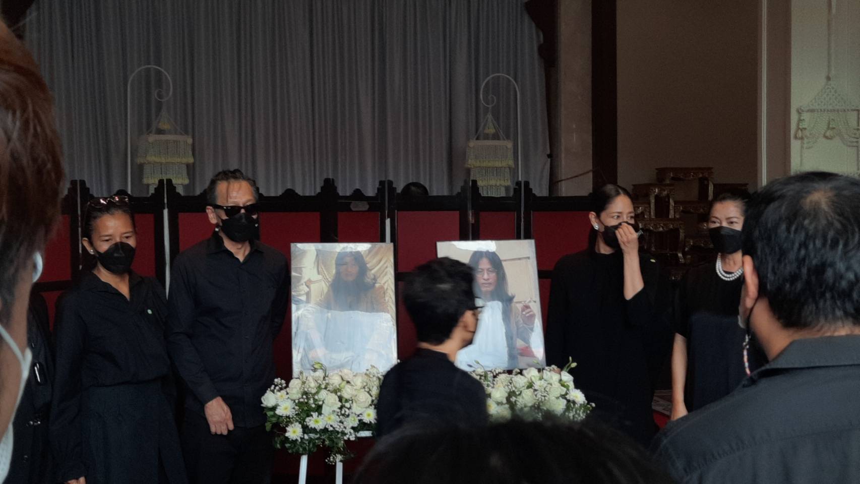 เผยภาพบรรยากาศพิธีรดน้ำศพ หม่อมหลวงพันธุ์เทวนพ เทวกุล เผยภาพบรรยากาศพิธีรดน้ำศพ หม่อมหลวงพันธุ์เทวนพ เทวกุล