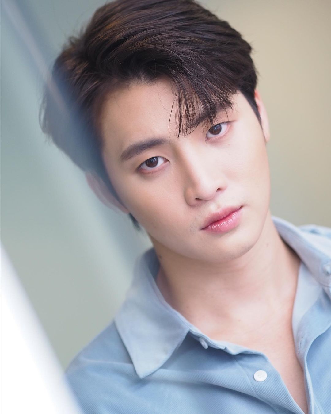 หล่อใจบุญ มีน พีรวิชญ์ ขายเสื้อ นำเงินไปช่วยเหลือมูลนิธิต่างๆ และโรงพยาบาลจากสถานการณ์โควิด-19 หล่อใจบุญ มีน พีรวิชญ์ ขายเสื้อ นำเงินไปช่วยเหลือมูลนิธิต่างๆ และโรงพยาบาลจากสถานการณ์โควิด-19