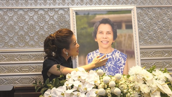 โต๋ เคียงข้าง ไบรท์ ไม่ห่าง หลังสูญเสียคุณแม่ เผยเหตุการณ์ตอนที่ สรยุทธ มาเยี่ยม (มีคลิป) โต๋ เคียงข้าง ไบรท์ ไม่ห่าง หลังสูญเสียคุณแม่ เผยเหตุการณ์ตอนที่ สรยุทธ มาเยี่ยม (มีคลิป)