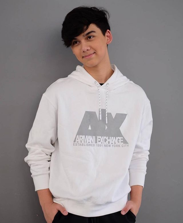  เปิดวาร์ป “น้องทิกเกอร์” ลูกชาย “นิโคล” หล่อเข้มหุ่นดีในวัย 16 ปี จน “แมว จิรศักดิ์” ยังงง สาวๆแห่เรียกพ่อ 