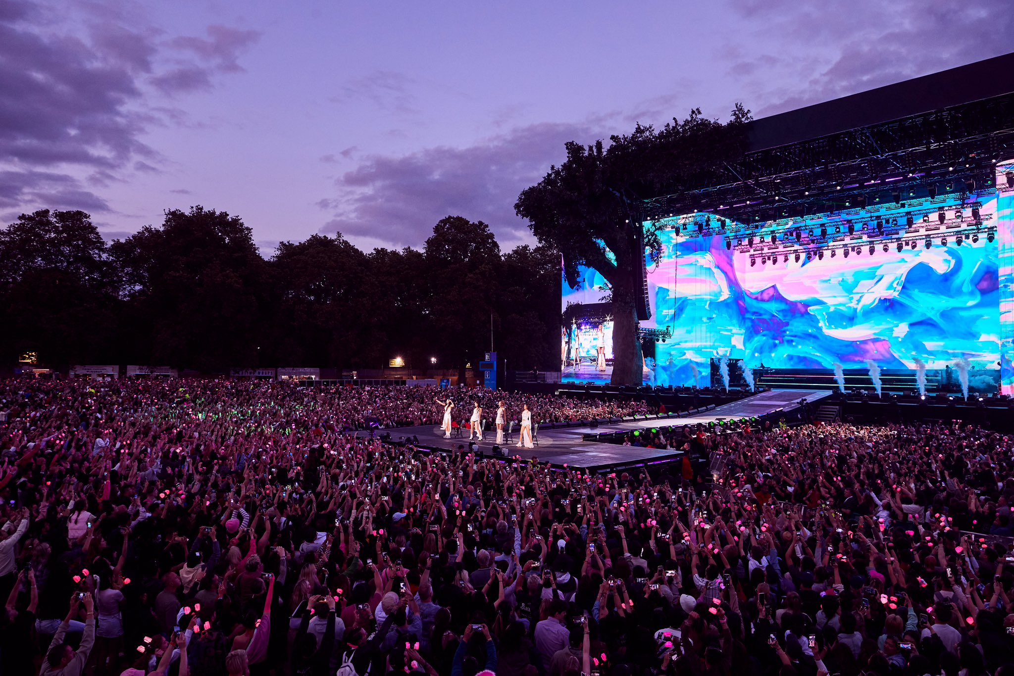 4 สาว BLACKPINK ฮอตสุดๆ เปิดสถิติแฟนๆ 34 เมืองทั่วโลกร่วมทัวร์คอนเสิร์ต BORN PINK
