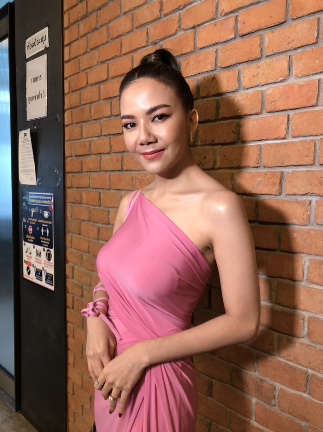 จ๊ะ นงผณี ตกใจ เพิ่งรู้เพลงสิบสอง ติดลิขสิทธิ์เตรียมเคลียร์กับผู้ใหญ่!! จ๊ะ นงผณี ตกใจ เพิ่งรู้เพลงสิบสอง ติดลิขสิทธิ์เตรียมเคลียร์กับผู้ใหญ่!!