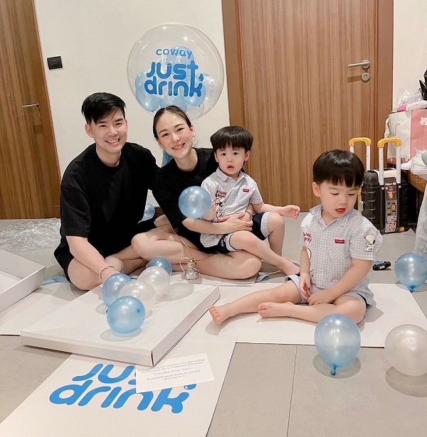 บีม – ออย เปิดใจดราม่าแฟนคลับจู่โจมจับตัวลูก (มีคลิป) บีม – ออย เปิดใจดราม่าแฟนคลับจู่โจมจับตัวลูก (มีคลิป)