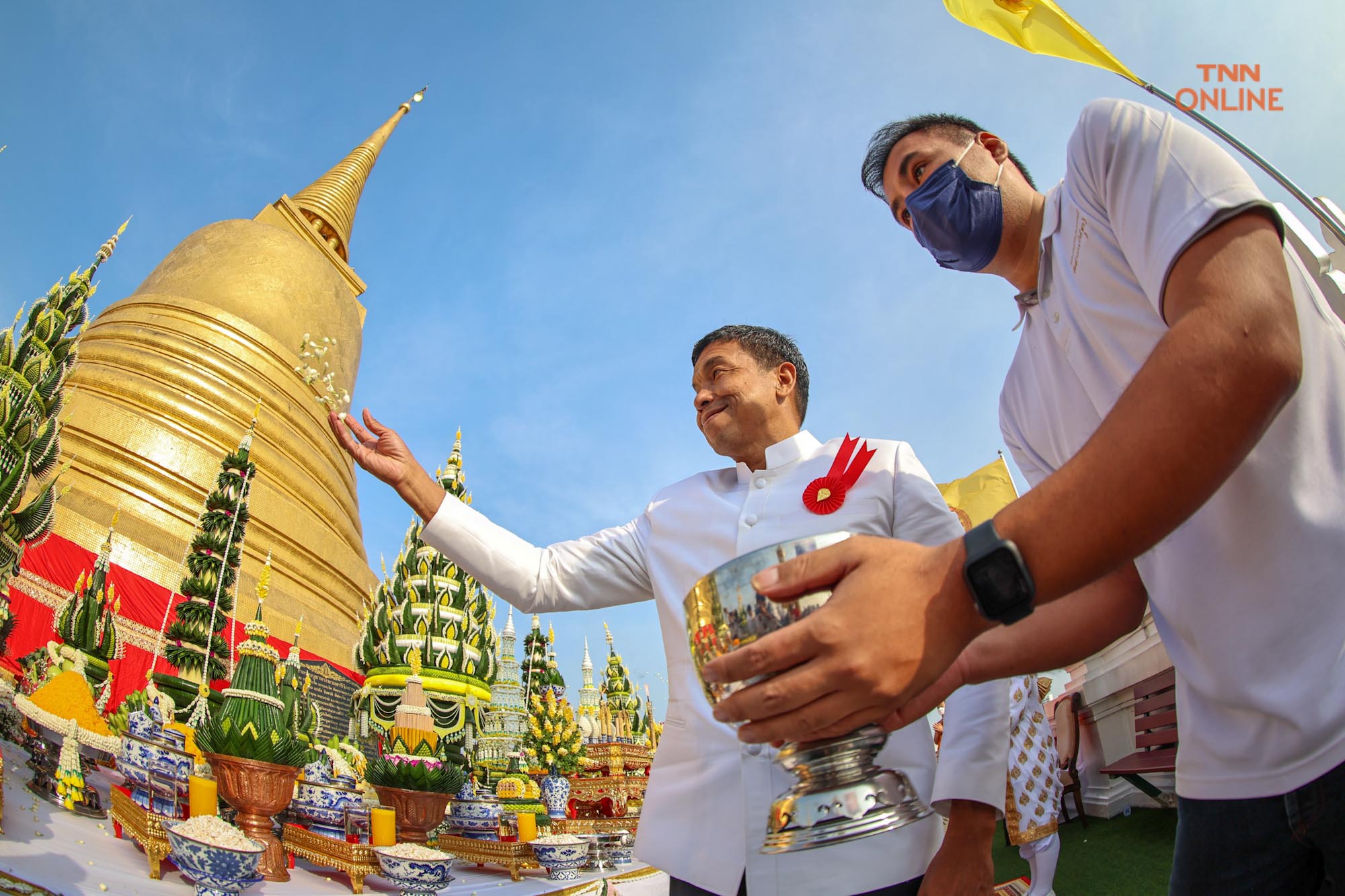 “ห่มผ้าแดงภูเขาทอง” ปชช.ร่วมพิธีเสริมสิริมงคล “ห่มผ้าแดงภูเขาทอง” ปชช.ร่วมพิธีเสริมสิริมงคล