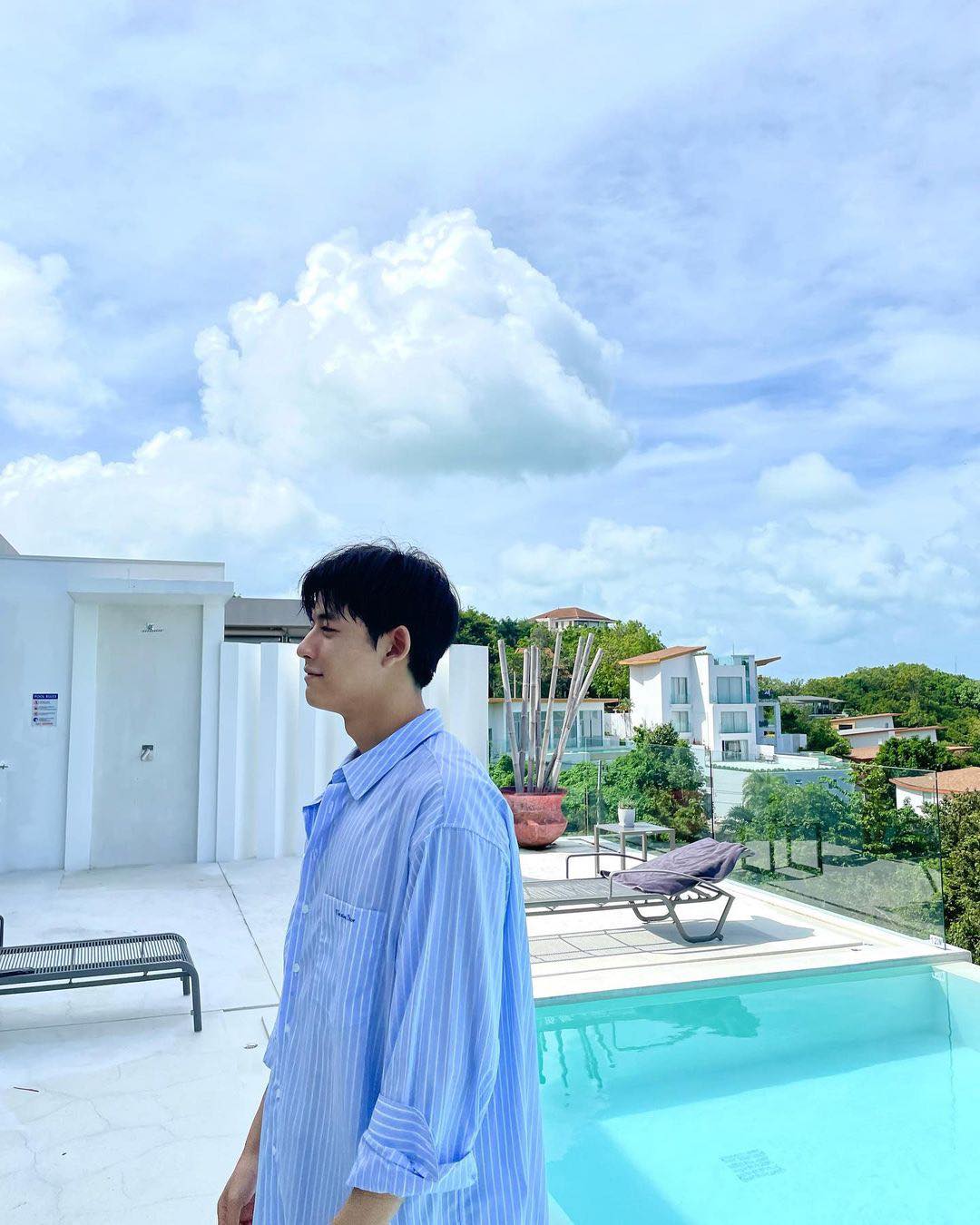 พัค โซโลมอน หนุ่มหล่อจาก มัธยมซอมบี้ มาไทยเที่ยวเกาะสมุยสุดชิล