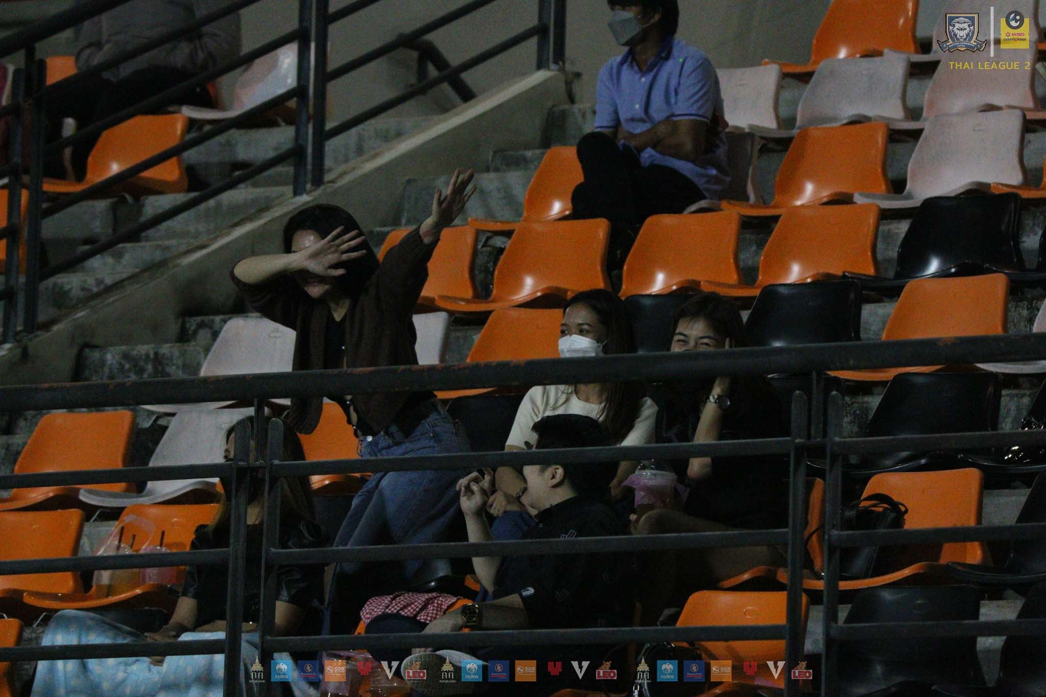 คุยแล้วใจสั่น 'ฟราเฟิร์ส นนท์กานต์' แอดมินนางฟ้าสุดน่ารักแห่ง 'คัสตอมลาดกระบังฯ'