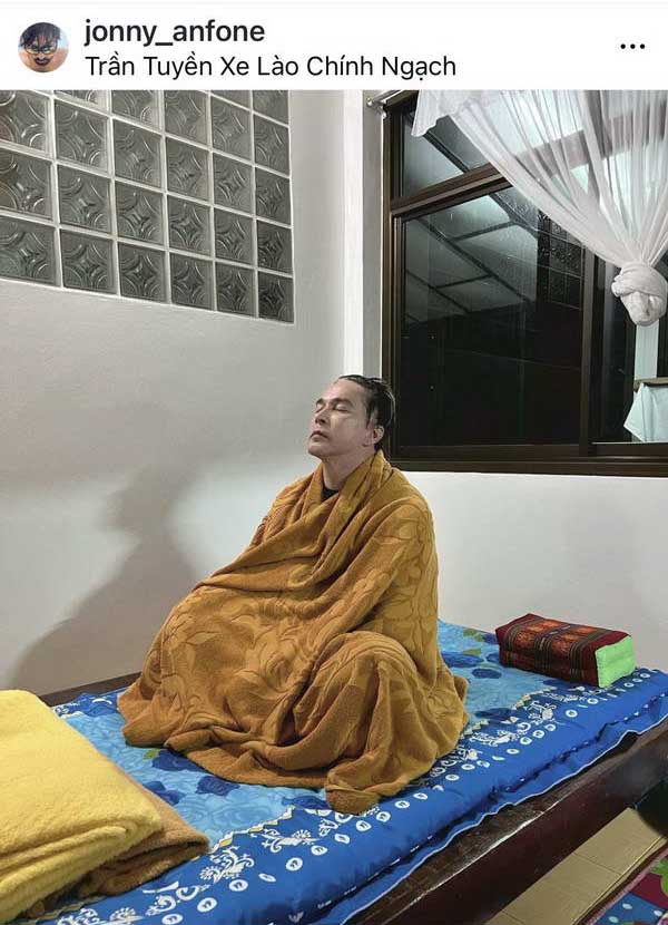 จอนนี่ แอนโฟเน่ ลาสิกขาแล้ว หลังเข้าศึกษาพระธรรมนาน 2 เดือน จอนนี่ แอนโฟเน่ ลาสิกขาแล้ว หลังเข้าศึกษาพระธรรมนาน 2 เดือน