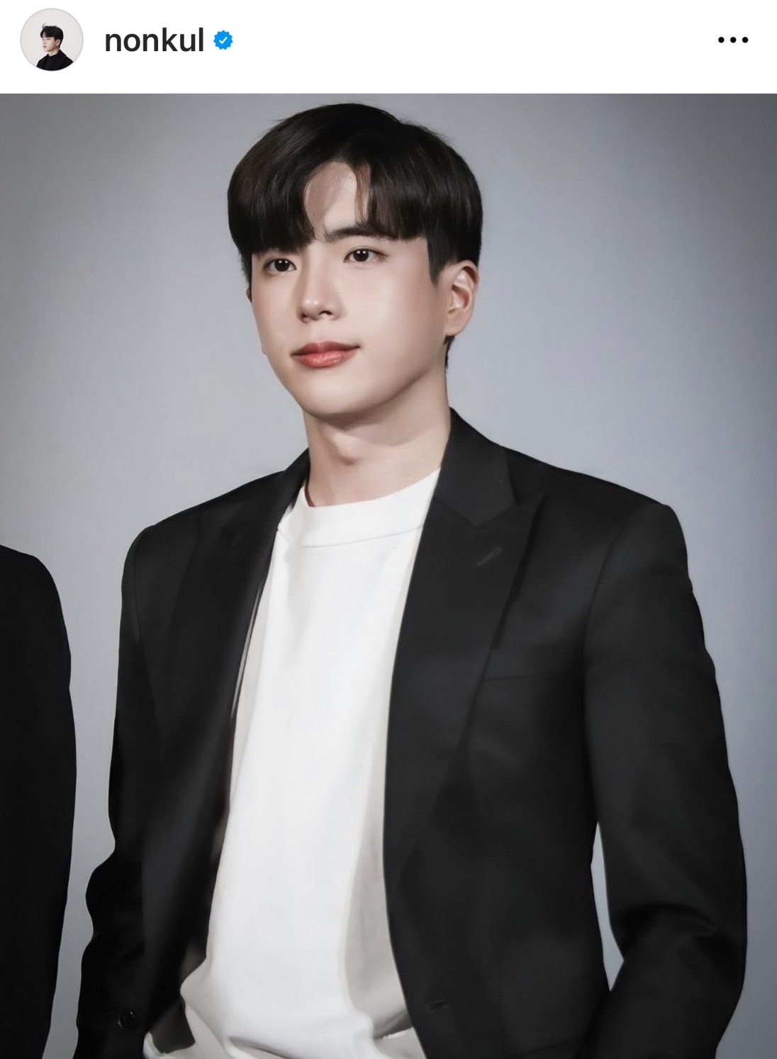 ทำความรู้จัก วันคนโสด 11.11 พร้อมส่องภาพ หนุ่ม - สาว คนบันเทิง!!