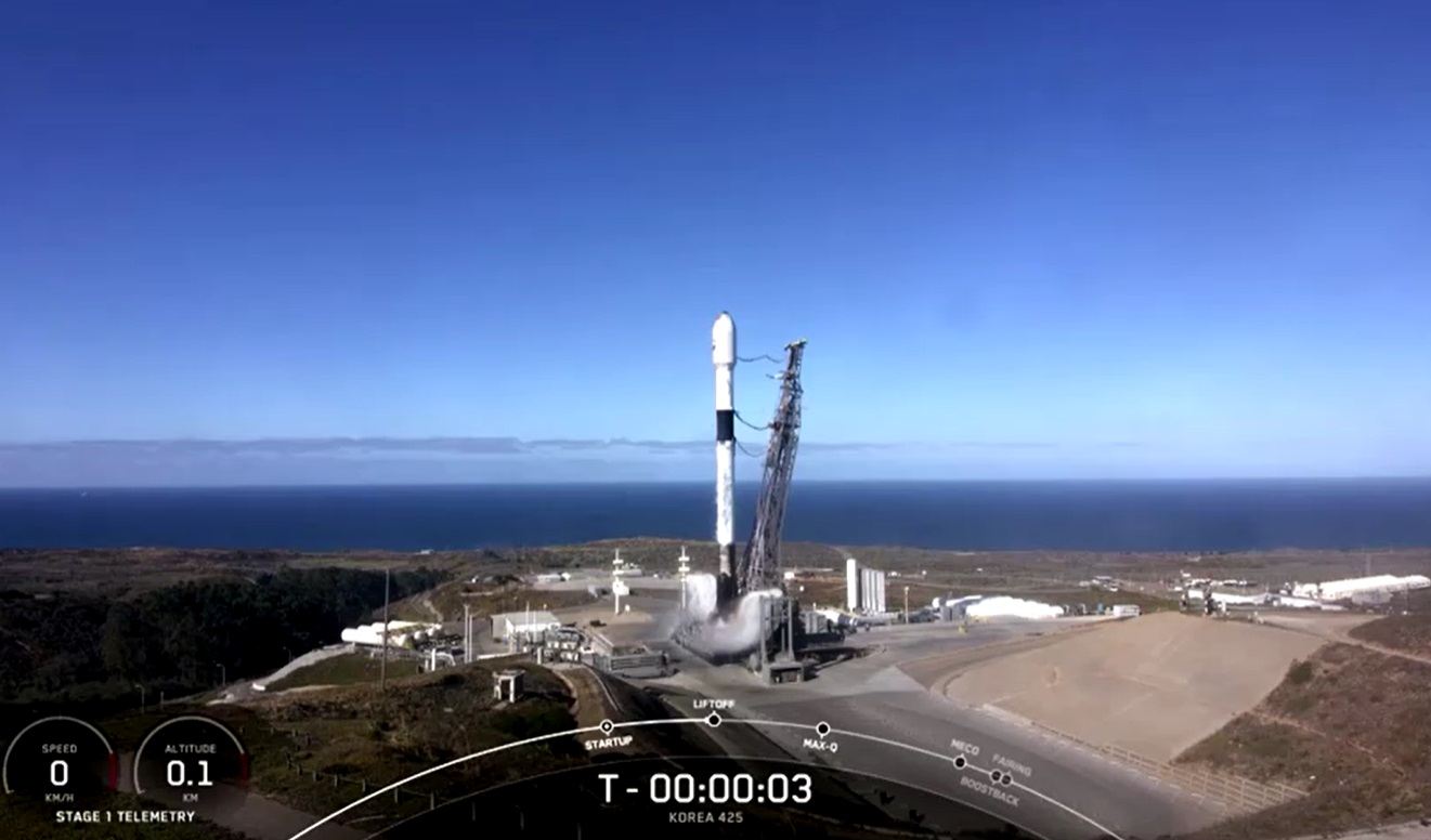 เปิดภาพ ดาวเทียมจารกรรม ดวงแรกของเกาหลีใต้ ขึ้นสู่อวกาศ