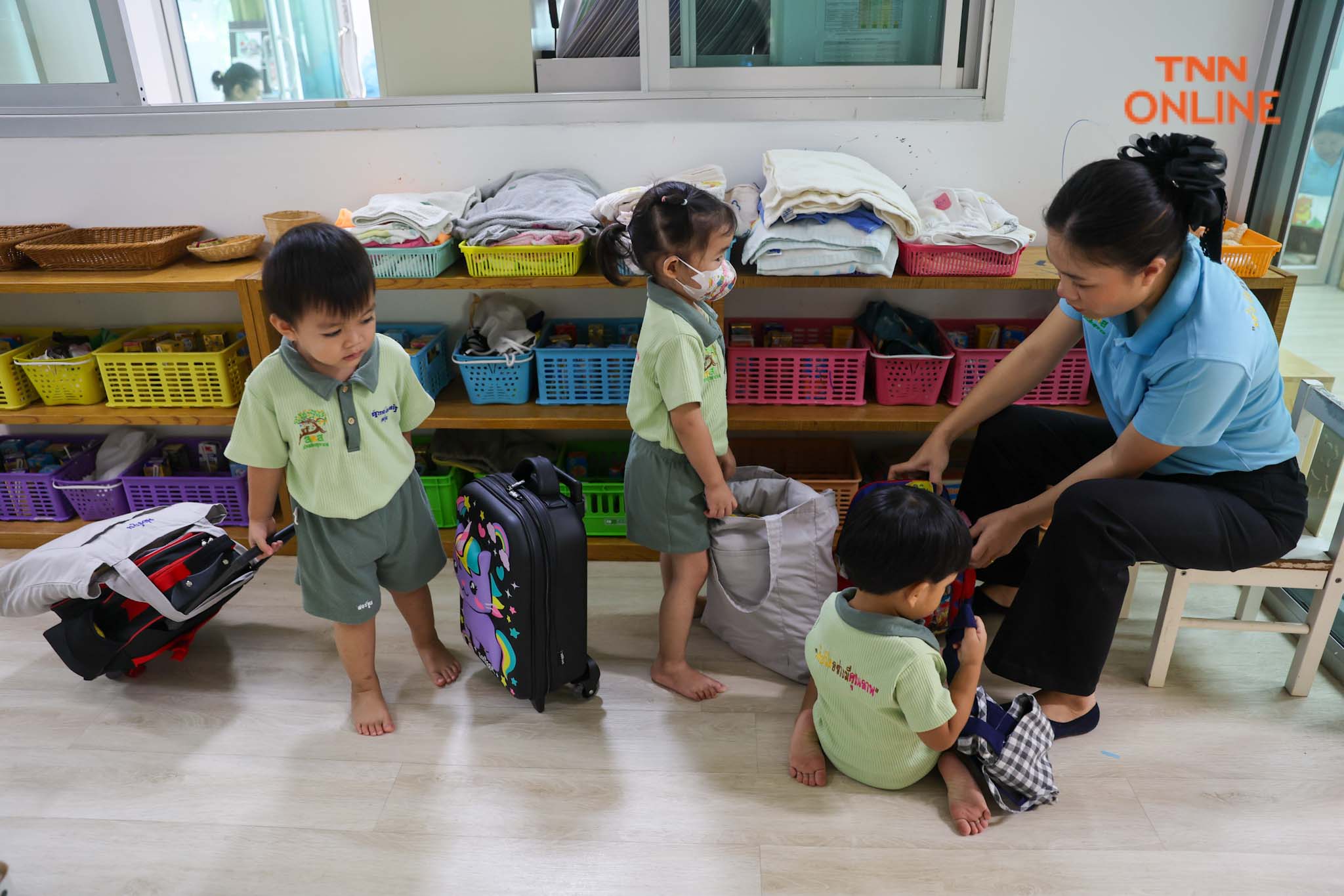 ชูต้นแบบ “เด แคร์” พัฒนาเด็กไทยด้วย “นมแม่และเลี้ยงดูคู่เรียนรู้” ชูต้นแบบ “เด แคร์” พัฒนาเด็กไทยด้วย “นมแม่และเลี้ยงดูคู่เรียนรู้”