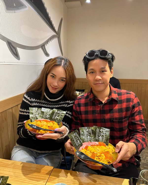 บี น้ำทิพย์ ยอมรับ ขึ้นแท่นว่าที่เจ้าสาว! ไฮโซฟลุค สหวัสส์ ขอแต่งงานแล้ว บี น้ำทิพย์ ยอมรับ ขึ้นแท่นว่าที่เจ้าสาว! ไฮโซฟลุค สหวัสส์ ขอแต่งงานแล้ว