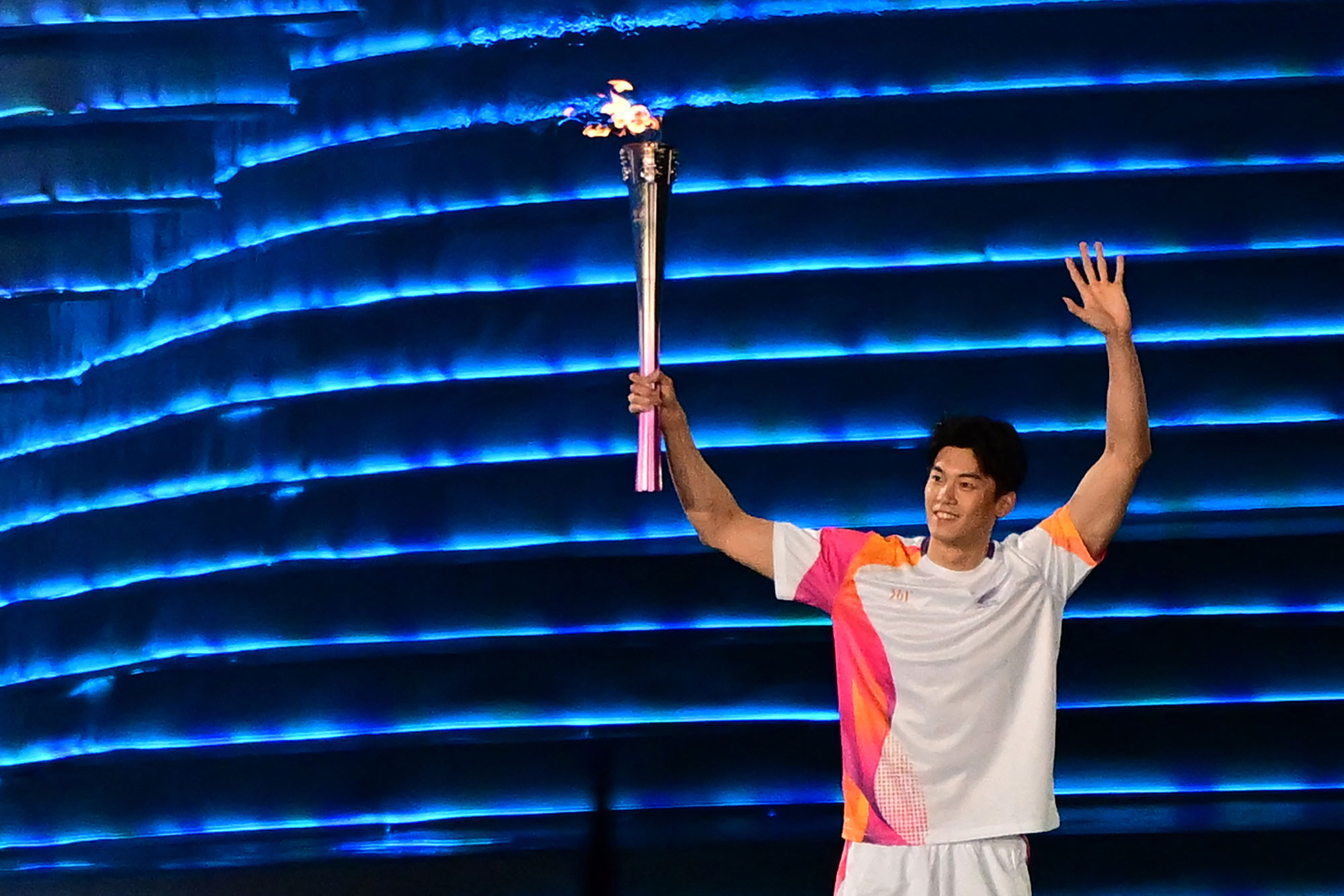 ทำความรู้จัก หวัง ชุน นักว่ายน้ำหนุ่มสุดหล่อ ผู้จุดคบเพลิงพิธีเปิดเอเชียนเกมส์ ทำความรู้จัก หวัง ชุน นักว่ายน้ำหนุ่มสุดหล่อ ผู้จุดคบเพลิงพิธีเปิดเอเชียนเกมส์