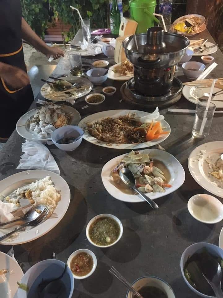 ชาวเน็ตถามแพงไปไหม? กั้งทอดกระเทียม เกาะสมุย ราคาตัวละ 800 ชาวเน็ตถามแพงไปไหม? กั้งทอดกระเทียม เกาะสมุย ราคาตัวละ 800