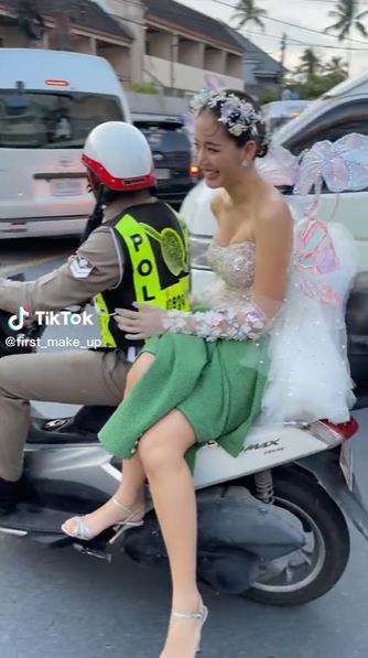 โบว์ เมลดา ติดปีกบินบนมอเตอร์ไซด์ของคุณตำรวจ