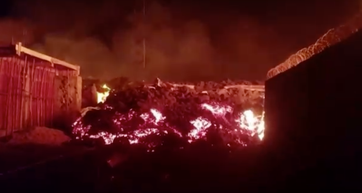 ลาวาภูเขาไฟคองโกไหลท่วมบ้านเรือน แห่อพยพหนีตาย