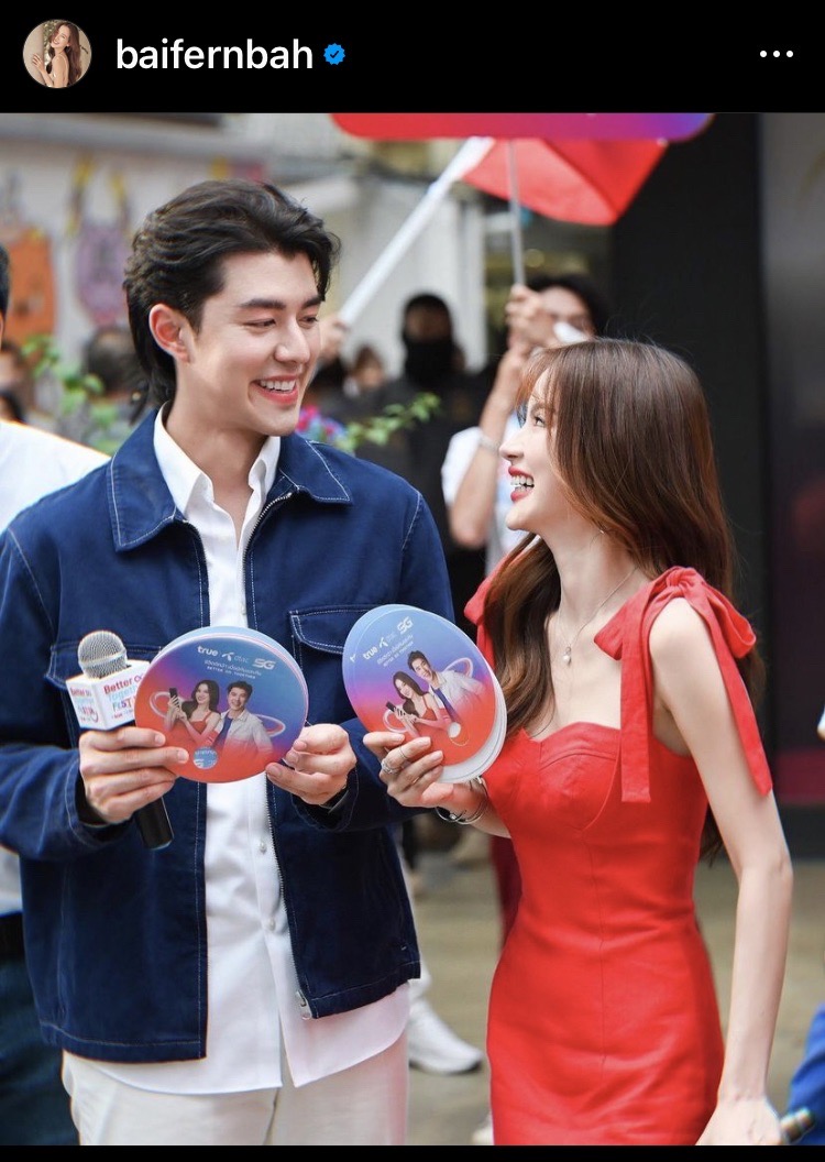 “ใบเฟิร์น พิมพ์ชนก” เปิดใจหลังให้กำลังใจ “นาย ณภัทร” ติดขอบเวทีคอนเสิร์ตแจ้ ดนุพล “ใบเฟิร์น พิมพ์ชนก” เปิดใจหลังให้กำลังใจ “นาย ณภัทร” ติดขอบเวทีคอนเสิร์ตแจ้ ดนุพล