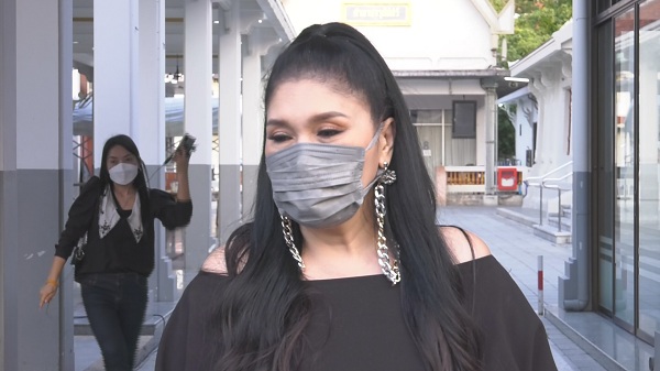  “เอ้ ชุติมา” เชิดชู “ต้อย เศรษฐา” เป็นต้นแบบสถานบันครอบครัว  (มีคลิป) 