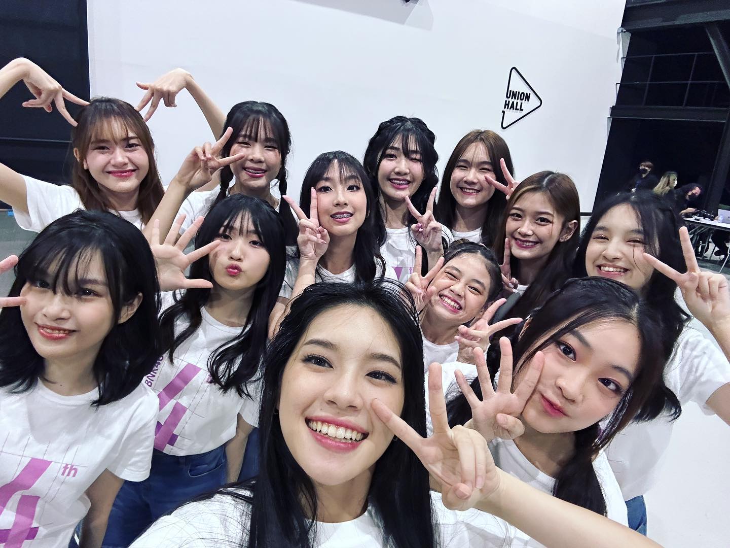 เส้นทางความสำเร็จของ เฌอปราง อารีย์กุล ในฐานะสมาชิกวง BNK48 เส้นทางความสำเร็จของ เฌอปราง อารีย์กุล ในฐานะสมาชิกวง BNK48