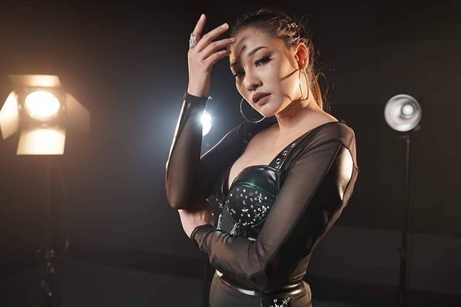 “ขอคนพร้อมฮัก” เพลงสุดปัง!! “นุ่น นนท์ธิญา” ปลื้ม “เจี๊ยบ นิสา” เขียนเพลงให้ “ขอคนพร้อมฮัก” เพลงสุดปัง!! “นุ่น นนท์ธิญา” ปลื้ม “เจี๊ยบ นิสา” เขียนเพลงให้