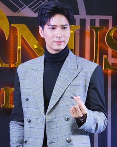 มุกดา เผย ดีใจ หวนร่วมงานคู่จิ้น ไมค์ ภัทรเดช อีกครั้ง (มีคลิป) มุกดา เผย ดีใจ หวนร่วมงานคู่จิ้น ไมค์ ภัทรเดช อีกครั้ง (มีคลิป)