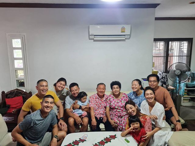 ส่องกิจกรรมวันสงกรานต์ ตามวิถีนิวนอร์มอลของเหล่าคนบันเทิง ส่องกิจกรรมวันสงกรานต์ ตามวิถีนิวนอร์มอลของเหล่าคนบันเทิง