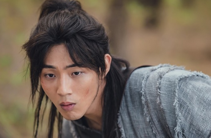 ทีมสร้างละครฟ้อง KeyEast ต้นสังกัดนักแสดงหนุ่ม 'จีซู' เพื่อเรียกร้องค่าเสียหาย