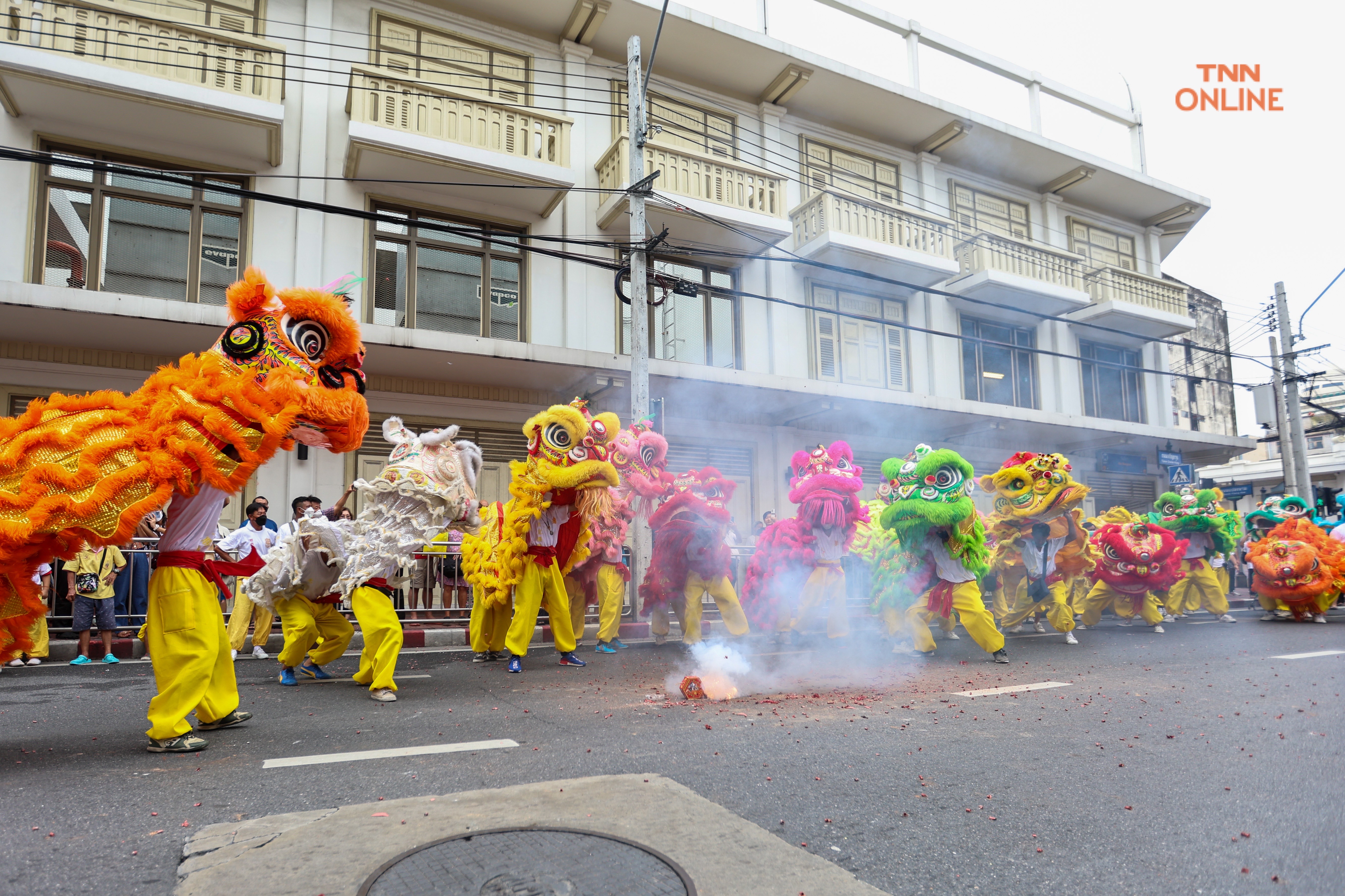 เริ่มแล้วงานเจเยาวราช เคลื่อนขบวนประดิษฐานองค์เทพเจ้า เริ่มแล้วงานเจเยาวราช เคลื่อนขบวนประดิษฐานองค์เทพเจ้า