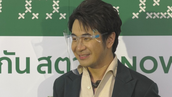 “แสตมป์ อภิวัชร์” กับทรงผมที่ไม่เคยเปลี่ยน (มีคลิป)   